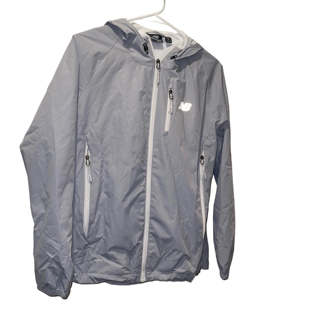 NWOT womans New balance windbreaker